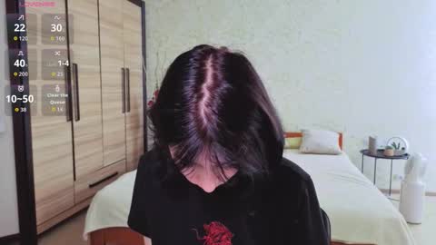 Snapshot of julissweet chatting on 10-19-25, 06:47 Asmodeus online show from 10-19-25, 06:47