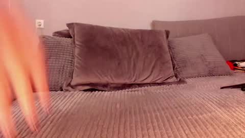 jullia_moor online show from 09-13-25, 02:33