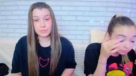 Snapshot of jullymood chatting on 02-22-26, 08:40 DoubleCherry online show from 02-22-26, 08:40