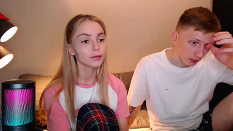 Snapshot of julsweet chatting on 10-21-25, 10:54 sweet online show from 10-21-25, 10:54