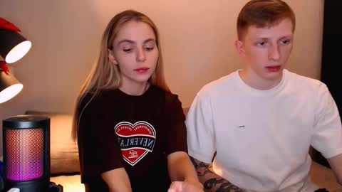 Snapshot of julsweet chatting on 11-11-25, 10:21 sweet online show from 11-11-25, 10:21