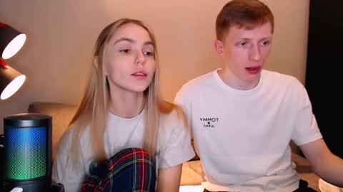 Snapshot of julsweet chatting on 11-18-25, 10:25 sweet online show from 11-18-25, 10:25