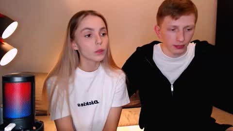 Snapshot of julsweet chatting on 11-21-25, 09:24 sweet online show from 11-21-25, 09:24