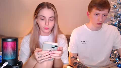 Snapshot of julsweet chatting on 12-20-25, 09:44 sweet online show from 12-20-25, 09:44