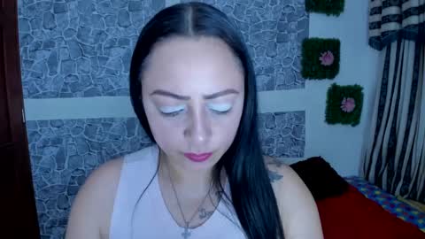 Snapshot of julybravo chatting on 02-16-25, 10:21 juliana online show from 02-16-25, 10:21