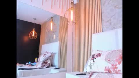 juna_hyl online show from 03-21-26, 08:19