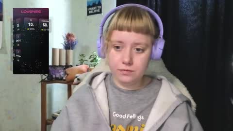 Snapshot of june_shy0 chatting on 10-01-25, 07:03 June online show from 10-01-25, 07:03