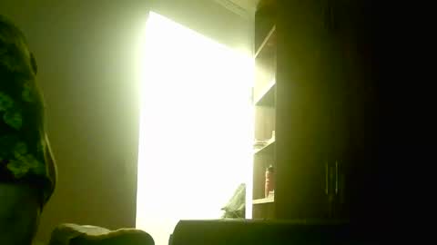 Snapshot of juneandmia chatting on 02-25-25, 07:52 Mia online show from 02-25-25, 07:52