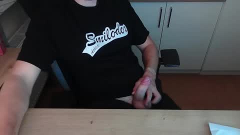 Snapshot of junk2711 chatting on 09-30-25, 07:41 junk2711 online show from 09-30-25, 07:41