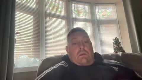 Snapshot of junky345 chatting on 12-23-24, 10:10 Junky online show from 12-23-24, 10:10