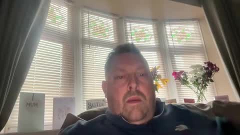 Snapshot of junky345 chatting on 02-10-25, 10:31 Junky online show from 02-10-25, 10:31