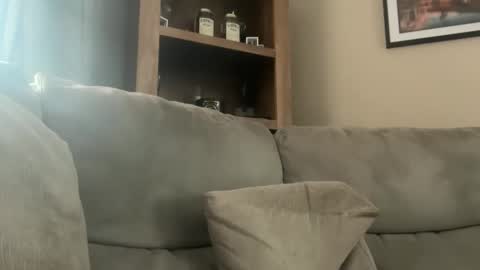 Snapshot of junky345 chatting on 11-11-25, 12:27 Junky online show from 11-11-25, 12:27