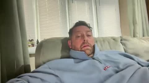 Snapshot of junky345 chatting on 12-04-25, 02:15 Junky online show from 12-04-25, 02:15