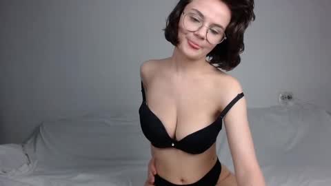 Snapshot of junnewers chatting on 01-09-25, 05:11 JunneWers online show from 01-09-25, 05:11