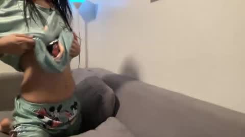 junovaughn online show from 10-17-25, 12:52