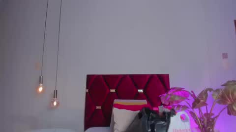 Jupiter Fox online show from 09-09-25, 12:32