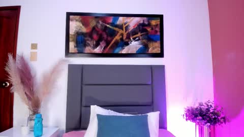 Jupiter Fox online show from 11-30-25, 12:03