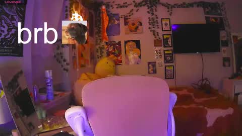 Snapshot of jupitersclaim chatting on 11-06-25, 12:11 jupitersclaim online show from 11-06-25, 12:11