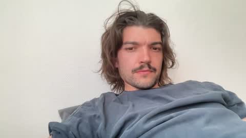 Snapshot of just_a_guy_with_a_big_cock chatting on 07-01-26, 03:23 just_a_guy_with_a_big_cock online show from 07-01-26, 03:23