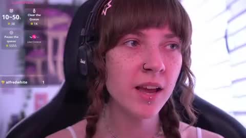 Snapshot of just_busking chatting on 07-14-26, 12:11 Julia online show from 07-14-26, 12:11