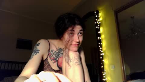 Snapshot of just_curly_ginger chatting on 03-02-26, 09:21 Ginger Curly online show from 03-02-26, 09:21