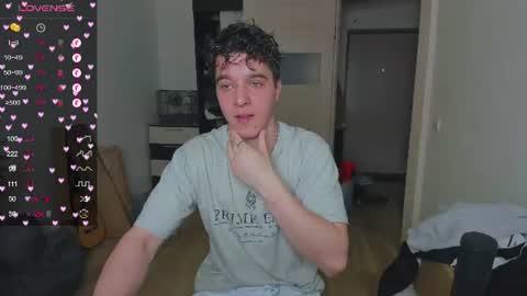 Snapshot of just_edwins chatting on 06-17-26, 03:02 Edwins online show from 06-17-26, 03:02