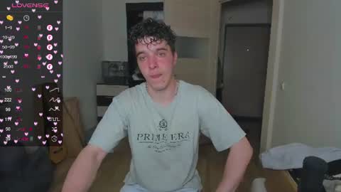 Snapshot of just_edwins chatting on 06-21-26, 06:54 Edwins online show from 06-21-26, 06:54