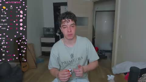 Snapshot of just_edwins chatting on 06-22-26, 03:20 Edwins online show from 06-22-26, 03:20