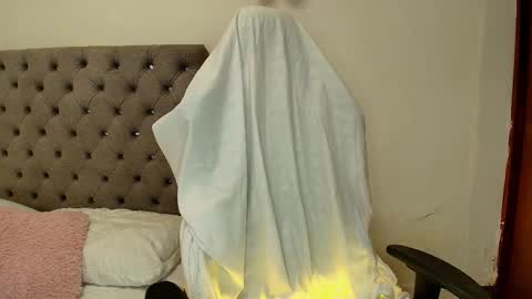  Isa y Luci  online show from 03-04-26, 02:45