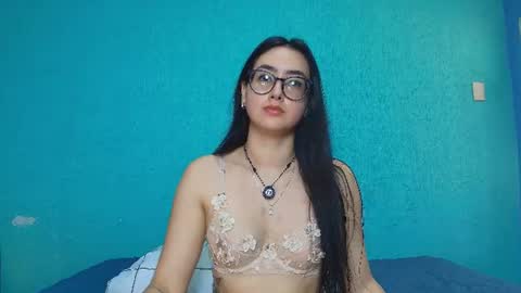  Isa y Luci  online show from 06-20-26, 02:53