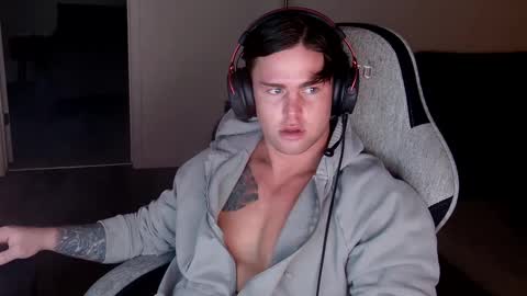 BlueEyedJayy online show from 12-03-24, 03:09