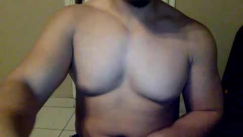 justahotguy00 online show from 06-19-26, 03:11