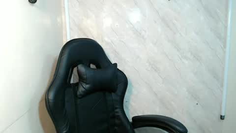 justhewayouare21 online show from 07-05-26, 09:27