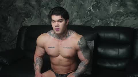 Snapshot of justin_clark1 chatting on 12-17-25, 04:40 justin clark1 online show from 12-17-25, 04:40