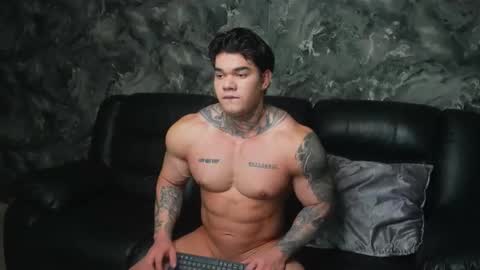 Snapshot of justin_clark1 chatting on 12-23-25, 05:27 justin clark1 online show from 12-23-25, 05:27