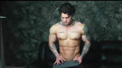 Snapshot of justin_clark1 chatting on 05-16-26, 02:52 justin clark1 online show from 05-16-26, 02:52