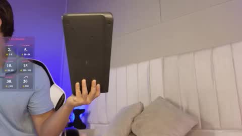 Snapshot of justin_valverde chatting on 01-11-26, 03:22 Justin online show from 01-11-26, 03:22