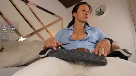 Snapshot of justin_valverde chatting on 02-03-26, 07:52 Justin online show from 02-03-26, 07:52