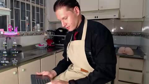 Snapshot of justin_valverde chatting on 03-12-26, 08:04 Justin online show from 03-12-26, 08:04