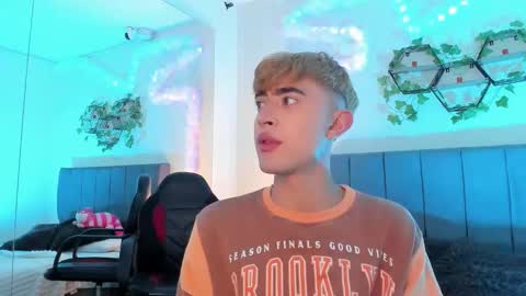 Justin online show from 09-12-25, 11:32