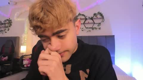 Justin online show from 12-03-25, 11:19