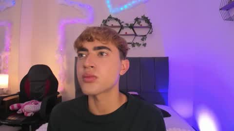 Justin online show from 12-04-25, 11:30