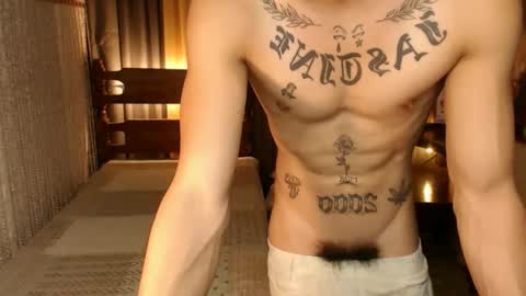 Snapshot of justine_hunk chatting on 03-07-25, 05:18 justine_hunk online show from 03-07-25, 05:18