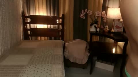 Snapshot of justine_hunk chatting on 09-27-25, 05:45 justine_hunk online show from 09-27-25, 05:45