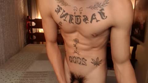 Snapshot of justine_hunk chatting on 01-15-26, 09:40 justine_hunk online show from 01-15-26, 09:40