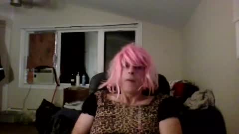 Snapshot of justinefox chatting on 09-21-25, 12:56 justinefox online show from 09-21-25, 12:56