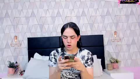 Justine online show from 04-28-26, 04:28