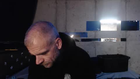 justinmoore1987 online show from 12-22-25, 09:28