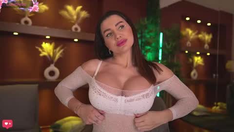 Snapshot of justinnejade chatting on 02-26-25, 06:37 Justy online show from 02-26-25, 06:37