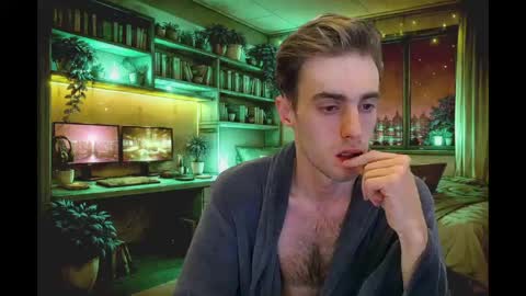 Snapshot of justinnordick chatting on 05-15-26, 07:26 Hologram Guy online show from 05-15-26, 07:26